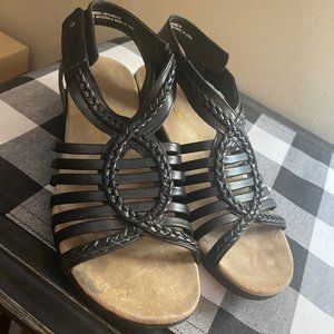 Yum Black Sandals